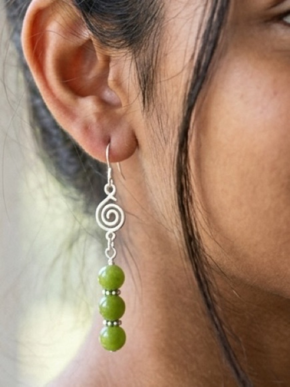 HAND CRAFTED APPLE GREEN SERPENTINE DANGLE EARRINGS Silver Swirl Whimsical Drop